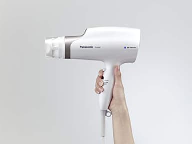 Panasonic Nanoe Salon Hair Dryer with Oscillating QuickDry Nozzle, Diffuser and Concentrator Attachments, 3 Speed Heat Settings for Easy Styling and Healthy Hair - EH-NA67-W (White) - Image 10