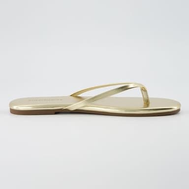 CUSHIONAIRE Cruise Flip Flops for Women Footwear | Vacation Beach Essentials | Casual Summer Sandals for Women 2025 with Wide Width, GOLD 7.5 - Image 8