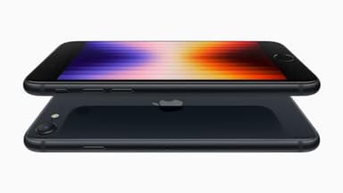 Apple iPhone SE 3rd Gen, 64GB, Midnight - Unlocked (Renewed) - Image 4
