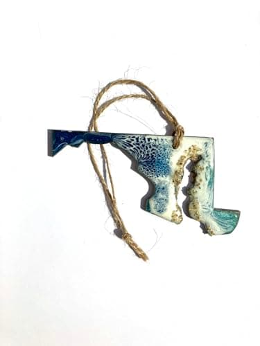 Maryland Holiday Ornament, Handmade Resin Art is One of A Kind, State Christmas Ornament With Real Sand And Ocean Waves - Image 1