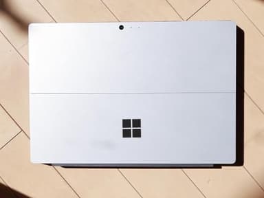 Microsoft Surface Pro 4 Tablet PC, 12.3" (2736 X 1824) Touchscreen Notebook, Core i5-6300U, 4GB RAM, 128GB SSD, CAM, Windows 10 Pro (Renewed) - Image 4