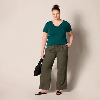 Amazon Essentials Women's Regular-Fit Short-Sleeve V-Neck T-Shirt, Pack of 2, Dark Green/Powder Blue, Large - Image 7