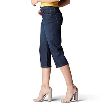 Lee Women's Relaxed Fit Capri Jean, Lagoon, 18 - Image 2