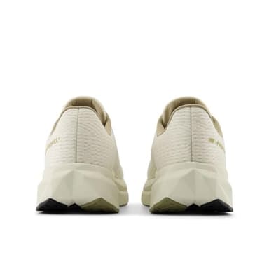 New Balance Women's FuelCell Propel V5 Running Shoe, Linen/Gold Metallic/Stoneware, 8.5 Wide - Image 6