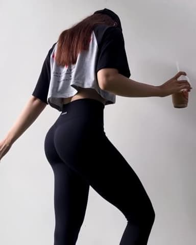 AUROLA Power Workout Leggings for Women Tummy Control Squat Proof Ribbed Thick Seamless Scrunch Active Pants,Black,M - Image 4