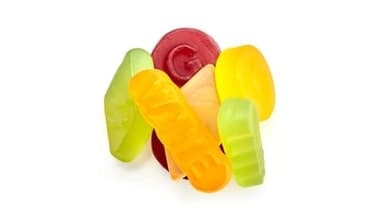 Yupik Organic Veggie Wine Gums, Gelatin-Free, 1.1 lb (17.6 oz), Gluten-Free, Vegan, Non-GMO, Natural Colors & Flavors, Made from Fruit Juice, Sweet Candy, Delicious Snack, Ideal for Gifting, Holidays - Image 3