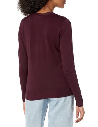 Amazon Essentials Women's Lightweight V-Neck Cardigan Sweater (Available in Plus Size), Burgundy, 2X - Image 3