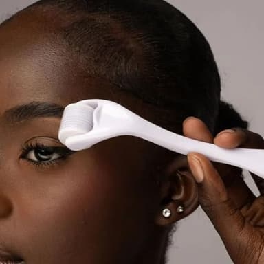 ROSELYNBOUTIQUE Derma Roller for Hair Beard Facial Skin Face 540 Microneedles At-Home Beauty Instrument White Holiday Gift for Men Women - Image 4