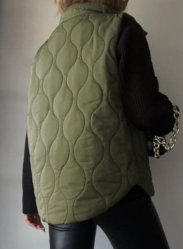 EVALESS Cute Cropped Puffer Vest Women Lightweight Quilted Stand Collar Sleeveless Jackets Fall Winter 2025 Button Zip Up Jacket Warm Coat Outerwear with Pockets Green Medium - Image 4