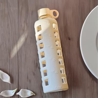 purifyou 40oz / 32oz / 22oz / 12oz Borosilicate Glass Water Bottle with Time & Volume Markers, Silicone Sleeve, Stainless Steel Lid | Reusable Glass Bottle for Water & Juice (32oz Pearled Ivory) - Image 9