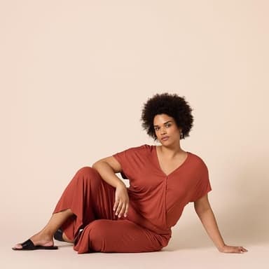 Amazon Essentials Women's Short-Sleeve Surplice Cropped Wide-Leg Jumpsuit with Elastic Waist, Clay, X-Large - Image 7