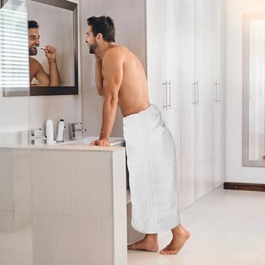 Utopia Towels Luxurious Jumbo Bath Sheet 2 Piece, 600 GSM, 35 by 70 Inches, 100% Ring Spun Cotton, Highly Absorbent and Quick Dry Extra Large Bath Towel, Super Soft Towel, White - Image 3