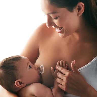 Munchkin® Flow Nipple Shield + with See-Thru Channel to Watch Milk Flow - Nurse Confidently and Meet Your Breastfeeding Goals, Silicone - 24mm - Image 7