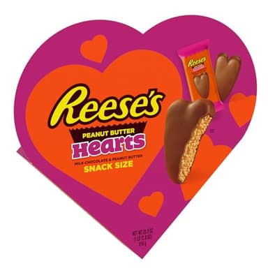 REESE'S Milk Chocolate Peanut Butter Snack Size Hearts, Valentine's Day Candy Gift Box, Perfect Valentines Day Gift for Him, Her, or Kids, Football Party Snacks, 28.8 oz - Image 3