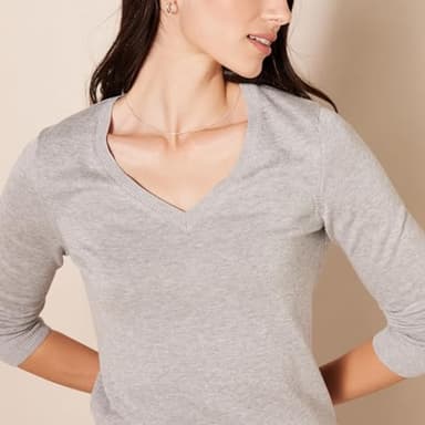 Amazon Essentials Women's Regular-Fit Lightweight Long-Sleeve V-Neck Sweater (Available in Plus Size - Image 6