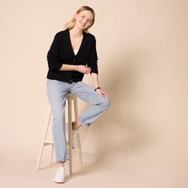 Amazon Essentials Women's Relaxed Fit V-Neck Cropped Cardigan, Black, X-Large - Image 5