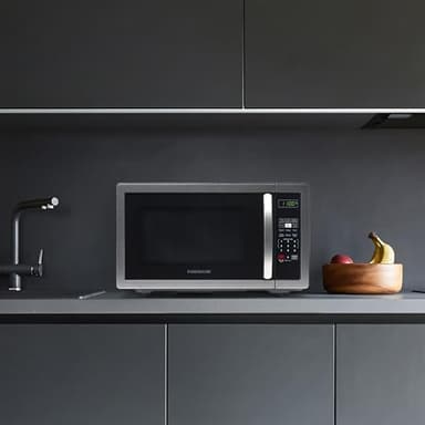 Farberware FMWO11AHTBKB 1.1 Cu. Ft. Stainless Steel Countertop Microwave Oven - Image 7