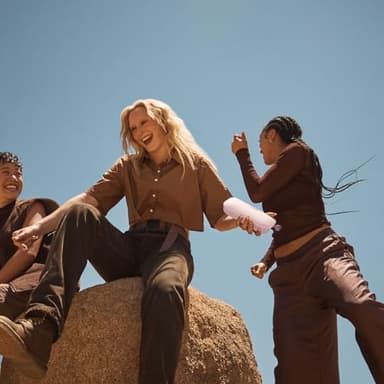 Bose SoundLink Flex Portable Bluetooth Speaker (2nd Gen), Portable Outdoor Speaker with Hi-Fi Audio, Up to 12 Hours Battery Life, Waterproof and Dustproof, Petal Pink - Limited Edition Color - Image 3