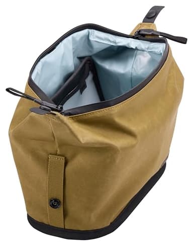 Thule Aion Toiletry Bag - Water-Resistant Bag for toiletries, Makeup and Shaving Essentials - Removable Liquids Bag Included - Easy to Clean - Snap Loop to Easily Hang - Waxed, PFC-Free Fabric - Image 3
