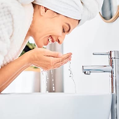 Amazon Basics Cleanser Face Wash - Renewing Salicylic Acid with Ceramides & Vitamin D, 8 fl oz, 1-Pack - Image 6