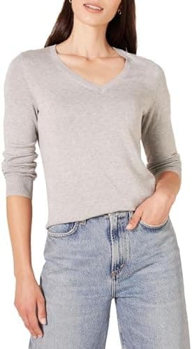 Amazon Essentials Women's Regular-Fit Lightweight Long-Sleeve V-Neck Sweater (Available in Plus Size - Image 3