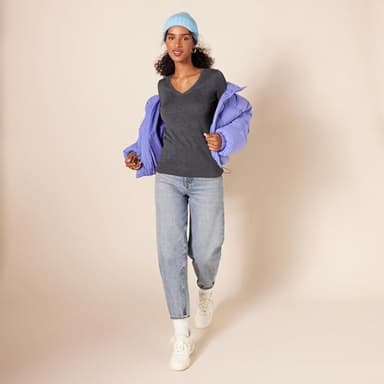 Amazon Essentials Women's Regular-Fit Lightweight Long-Sleeve V-Neck Sweater (Available in Plus Size), Charcoal Heather, 2X - Image 5