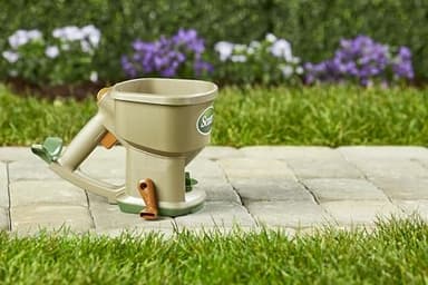 Scotts Whirl Hand-Powered Spreader for Grass Seed, Fertilizer, Salt, Ice Melt, Handheld Spreader Holds up to 1,500 sq. ft. Product - Image 7