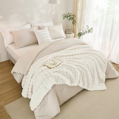 PU MEI Fleece Blanket - Throw Blanket for Bed 80"*90" White, Luxury Bubble Fluffy Blanket Plush Queen Blanket, Throw Blanket for Couch, Cozy Soft Warm Fuzzy Blanket Large Blanket for All Season Use - Image 3
