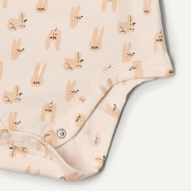 Amazon Essentials x Sofia Grainge Unisex Babies' Long Sleeve Crew Neck Bodysuit, Pack of 3, Ivory/Lamb Faces/Rabbits, 0-3 Months - Image 3