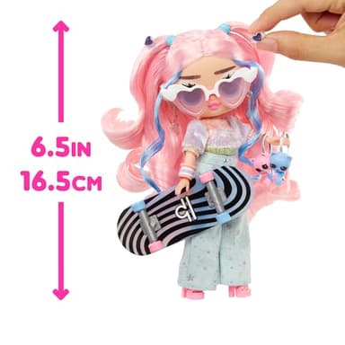 LOL Surprise Tweens Fashion Doll Flora Moon with 10+ Surprises and Fabulous Accessories – Great Gift for Kids Ages 4+ - Image 3