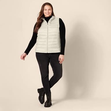Amazon Essentials Women's Lightweight Water-Resistant Packable Puffer Vest, Stone, Large - Image 8