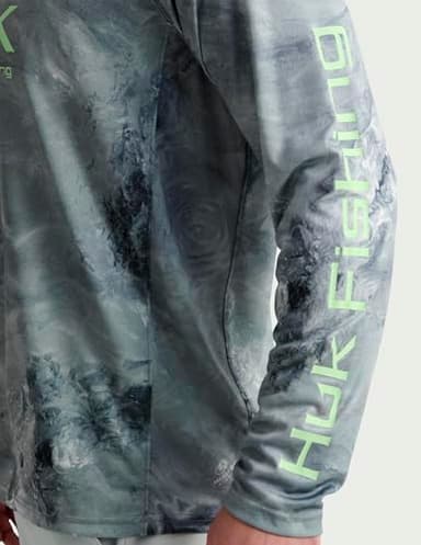 HUK Men's Standard Pursuit Pattern Crew Sleeve, Performance Shirt, Mossy Oak-Calmwater Silver Sky, Small - Image 3