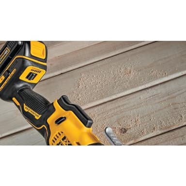 DEWALT 20V MAX XR Oscillating Tool Kit, 3 Speed, With Blades, Battery and Charger Included (DCS356C1) - Image 8