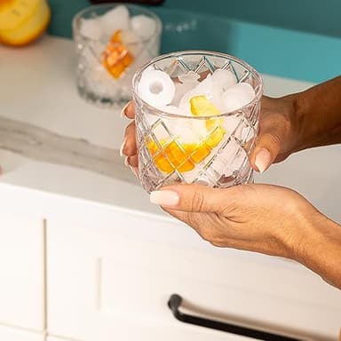 Igloo Electric Countertop Ice Maker Machine - Automatic and Portable - 33 Pounds in 24 Hours - Ice Cube Maker - Ice Scoop and Basket - Ideal for Iced Coffee and Cocktails - Silver - Image 7