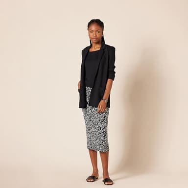 Amazon Essentials Women's Jersey Regular-Fit Short-Sleeve Boat-Neck T-Shirt, Pack of 2, Black/White French Stripe, Small - Image 6