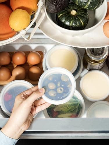 LE TAUCI Ramekins with Silicone Lids, 4 OZ Ceramic Soufflé Dishes, Ramekin Bowls for Crème Brûlée, Dessert, Dips, Oven & Microwave Safe, Set of 4, White - Image 4