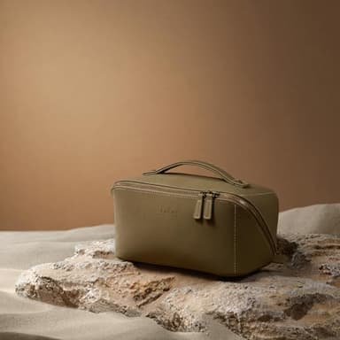 EACHY Makeup Bag, Large Capacity Cosmetic Bags for Women, Portable 180° Wide-Open Flat Toiletry Bag Travel Makeup Bag with Divider and Handle - Image 5