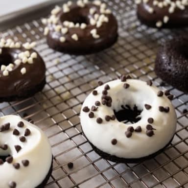 Ghirardelli Premium Dark Coating Wafers, 5lb Bag - Image 4