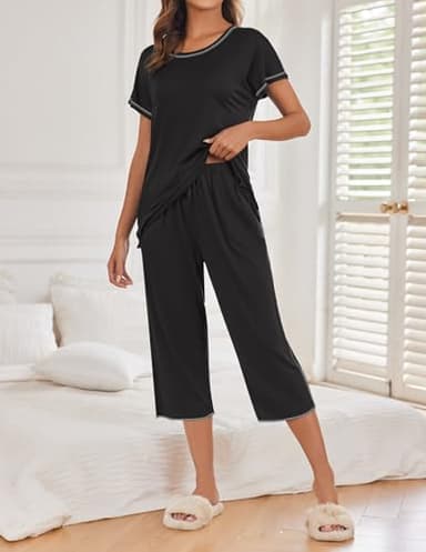 Ekouaer 2 Pack: Womens Pajamas Short Sleeve Sleepwear Tops and Capri Pants Pjs Print Pajama Sets Brown Flowers Black XL - Image 3