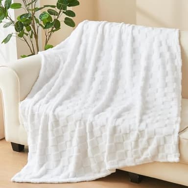 NEWCOSPLAY Super Soft King Blanket White Premium Silky Flannel Fleece 3D Checkered Lightweight Bed Blanket All Season Use (White Checkered, King(90"x110")) - Image 8