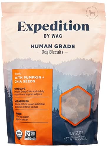 Amazon Brand - Wag Expedition Human Grade Organic Biscuits Dog Treats, Non-GMO, Pumpkin & Chia Seed, 10 oz, Pack of 1 - Image 1