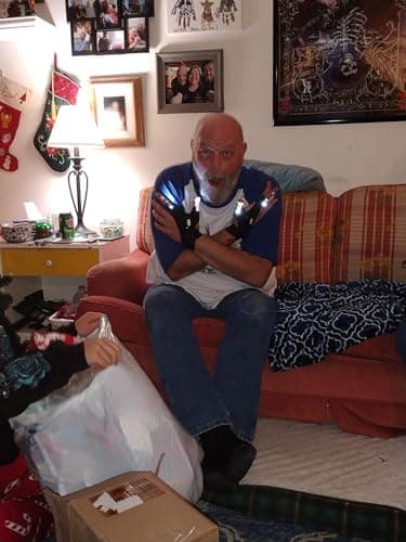 Cool Sewing Kit Gifts for Grandma, Mom, Friend, Adults, Beginner, Emergency,Sewing Supplies with Thread, Scissors, Needles,Flashlight Gloves for Extra Precision Lighting in Sewing Craft Small Repairs - Image 5