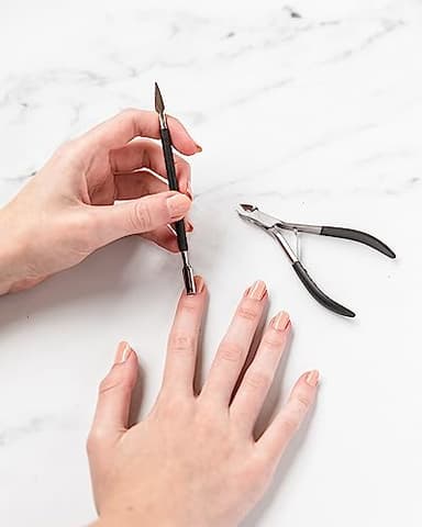 Amazon Basics Cuticle Nipper and Pusher Set - Image 7