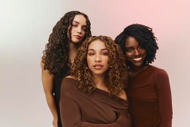 Ouidad Advanced Climate Control Heat & Humidity Gel - 8.5 fl oz, Anti-Frizz Nano Technology, Locks Out Humidity, Crunch-Free Styling Gel for Curly Hair, For All Curl Types - Image 8