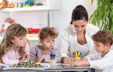 Madisi Crayons Bulk Pack, Regular Size, 4 Colors, cellophane 250 Packs, 1000 Count - Image 5