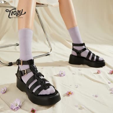 Trary Black Chunky Gladiator Flatform Sandals, Size 6 - Image 4