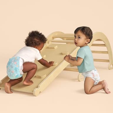 The Honest Company Clean Conscious Diapers for Delicate Skin | Up to 100% Leakproof | Hypoallergenic, Fragrance Free | Summer '25 Limited Edition Prints | Club Box, Size 4 (22-37 lbs), 54 Count - Image 7