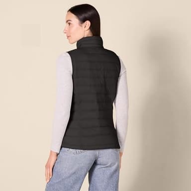Amazon Essentials Women's Lightweight Water-Resistant Packable Puffer Vest, Black, Medium - Image 3