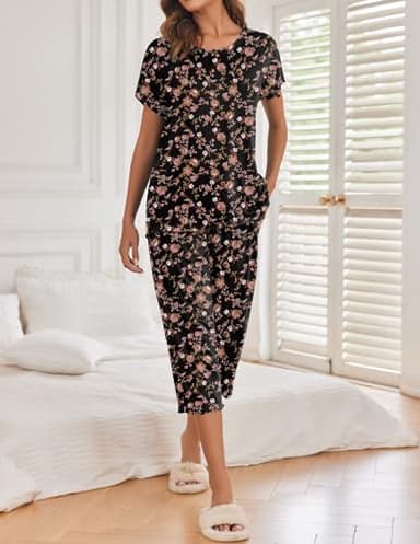 Ekouaer 2 Pack: Womens Pajamas Short Sleeve Sleepwear Tops and Capri Pants Pjs Print Pajama Sets Brown Flowers Black XL - Image 2