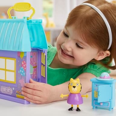 Peppa Pig Peppa’s Dance Party Playset with House, 2 Figures, 6 Accessories, Preschool Toys for Girls and Boys, Kids Gifts, Ages 3+ (Amazon Exclusive) - Image 3